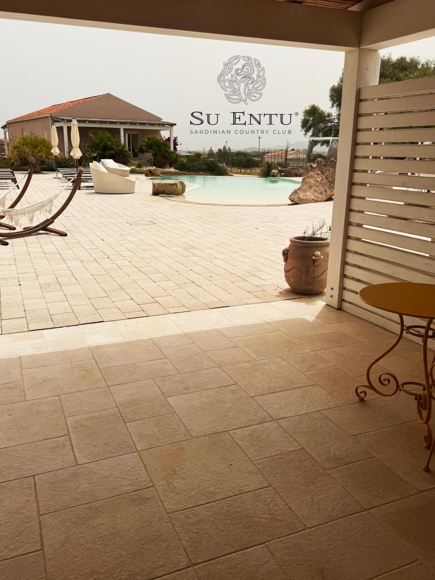 Su Entu Sardinian Country Club Hotel Olbia Exterior photo